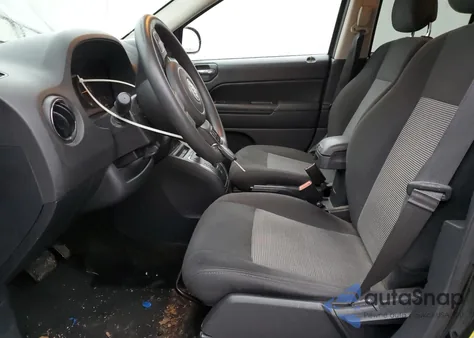 2016 Jeep Compass Sport z USA, uszkodzony, nr VIN 1C4NJDBB8GD518370